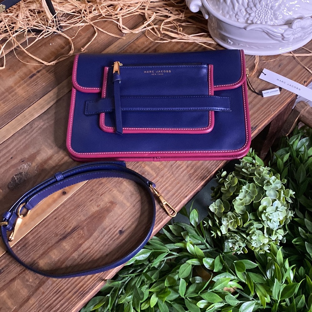 Marc Jacobs Leather Madison Large Shoulder Bag in Midnight Blue with Strap